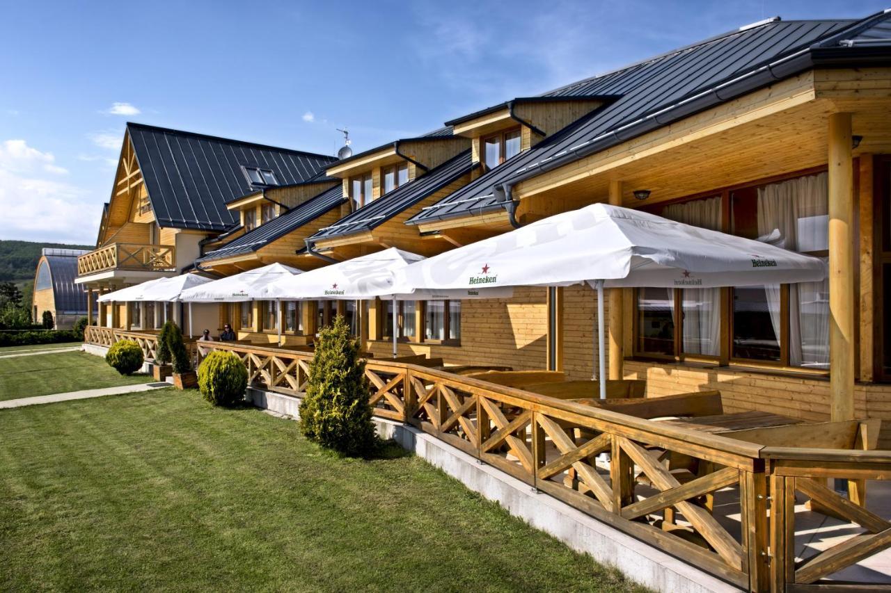 Hotel Rozálka Pezinok Esterno foto