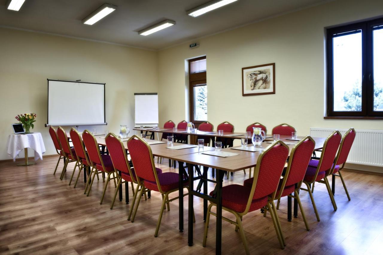 Hotel Rozálka Pezinok Esterno foto
