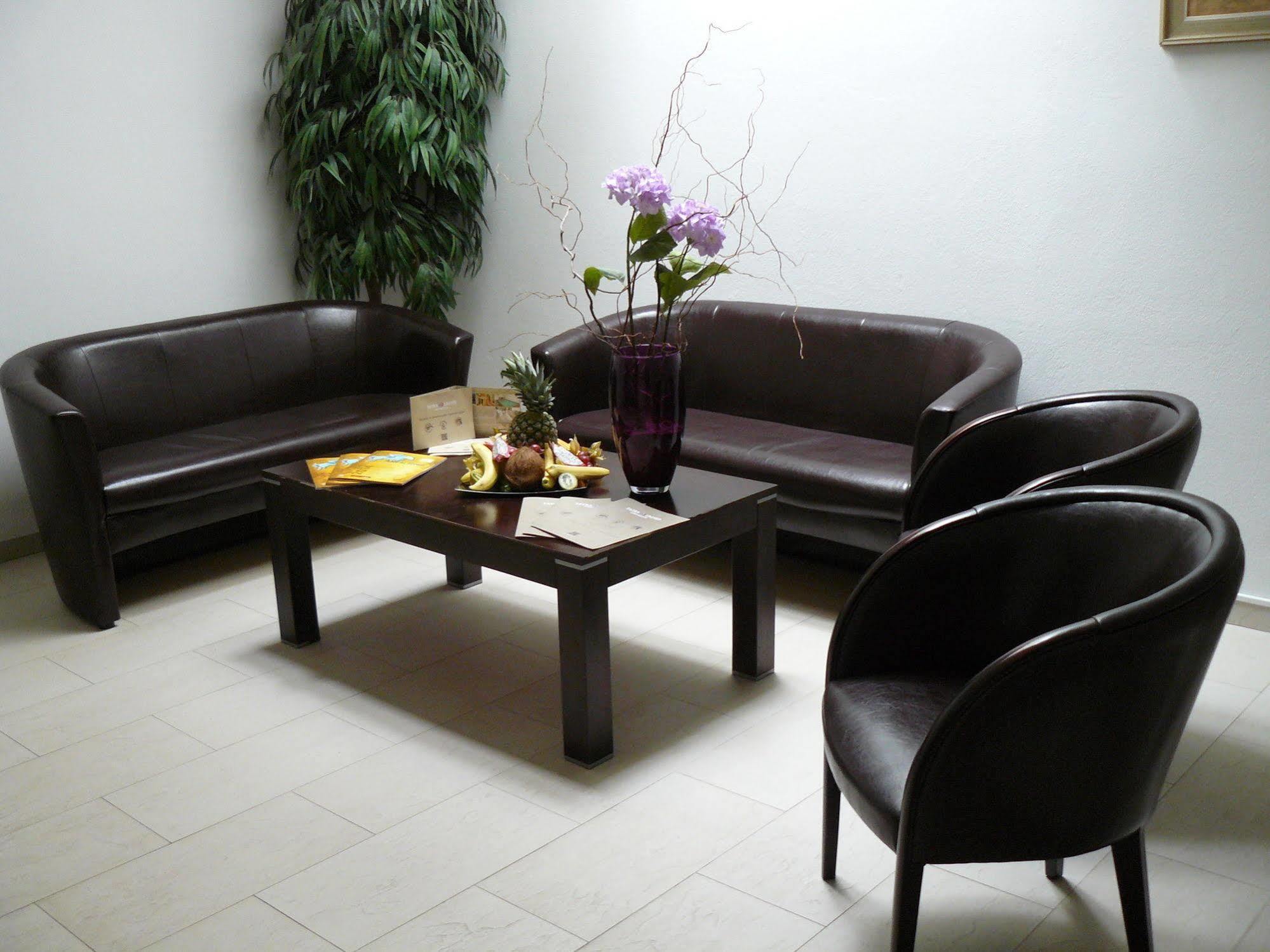 Hotel Rozálka Pezinok Esterno foto