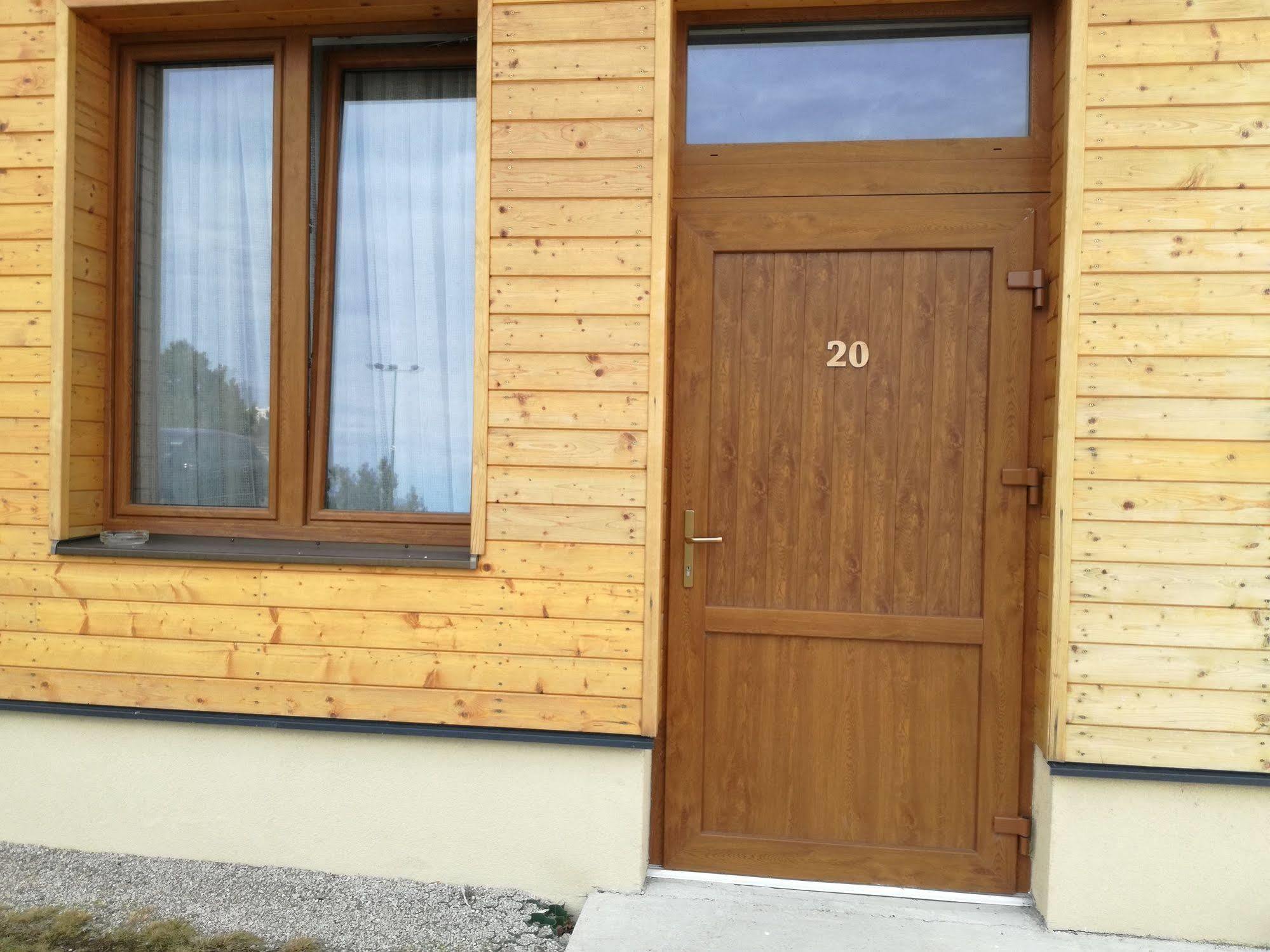 Hotel Rozálka Pezinok Esterno foto